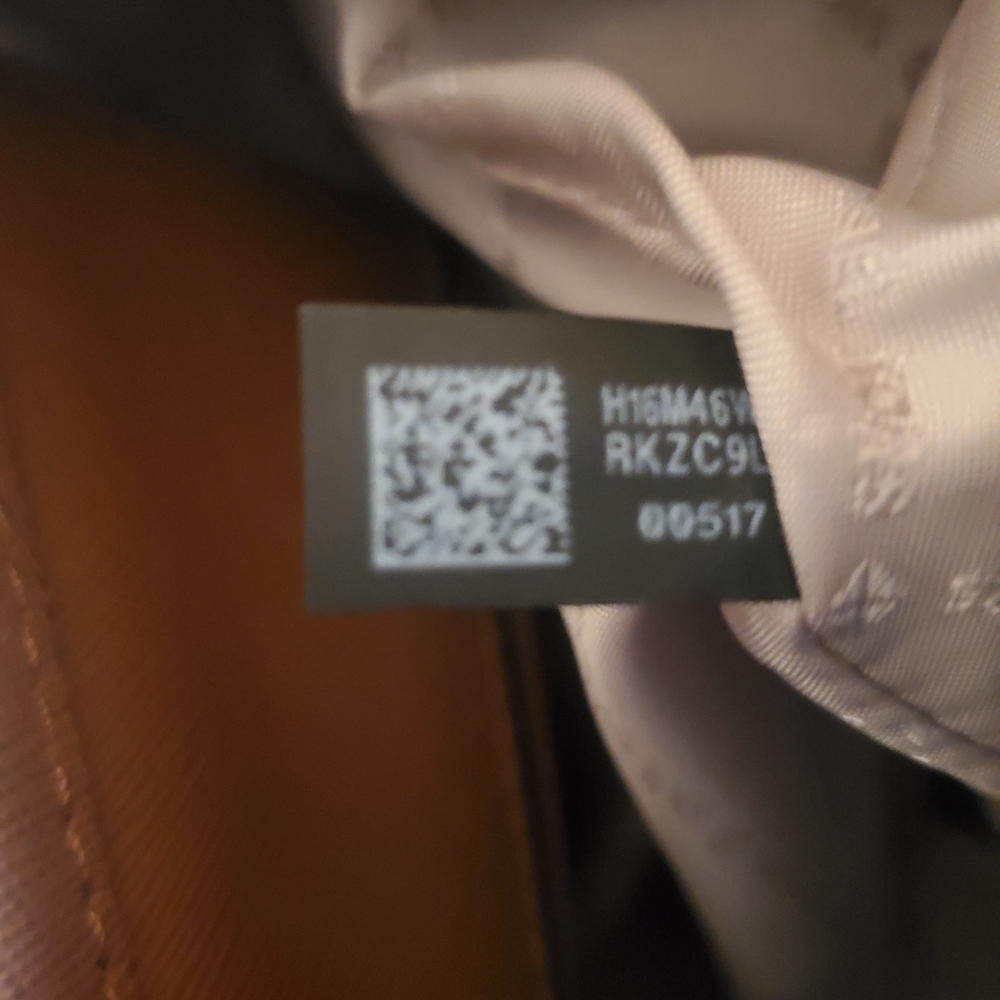 XL MK Jet Set Travel Tote - Picture 8 of 8